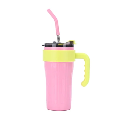 Šalica za kavu sa slamkom i ručkom